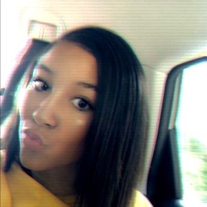 Meet your Posher, Alexus